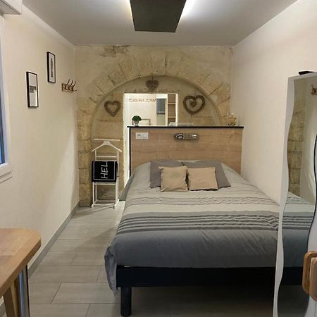 Studio Numero 3 Villeneuve-lès-Avignon Dış mekan fotoğraf